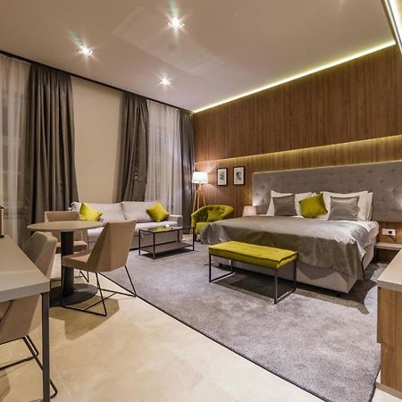 Апартаменты Dezman Luxury Center Загреб Экстерьер фото
