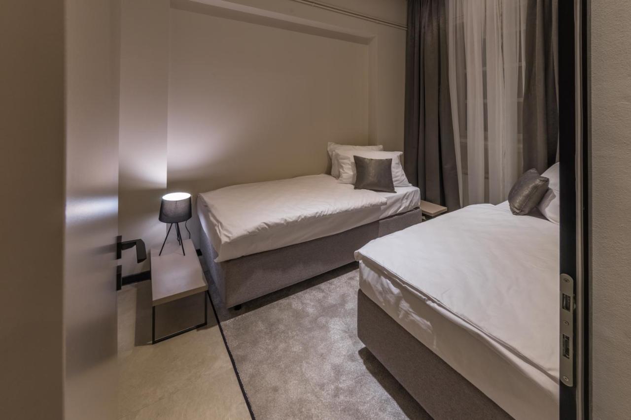 Апартаменты Dezman Luxury Center Загреб Экстерьер фото